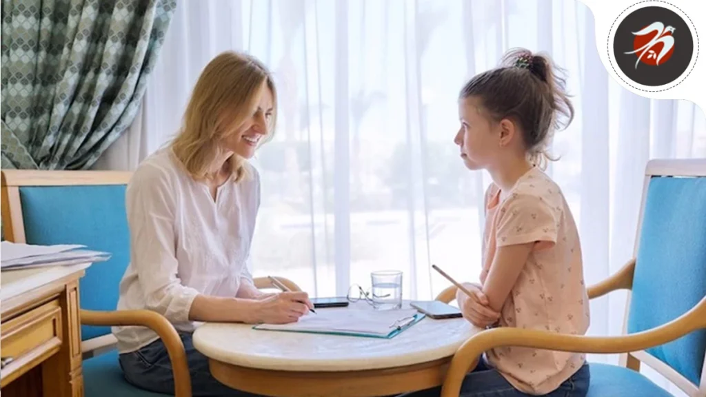 مشاوره برای نوجوانان دختر چیست؟ نحوه کمک مشاور به نوجوان